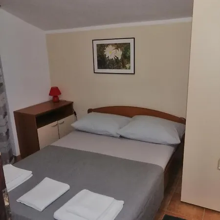 House Petra Semesterbostad